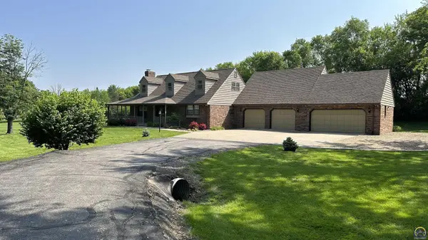 6142 SE 44th St, Tecumseh, KS 66542-4