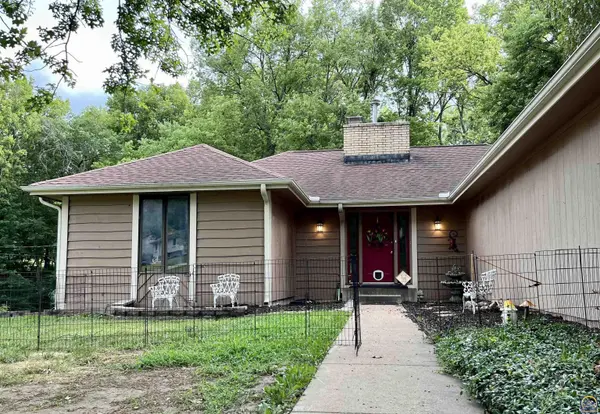 3433 SE 36th ST, Topeka, KS 66605