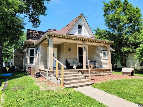210 Main ST, Sabetha, KS 66534