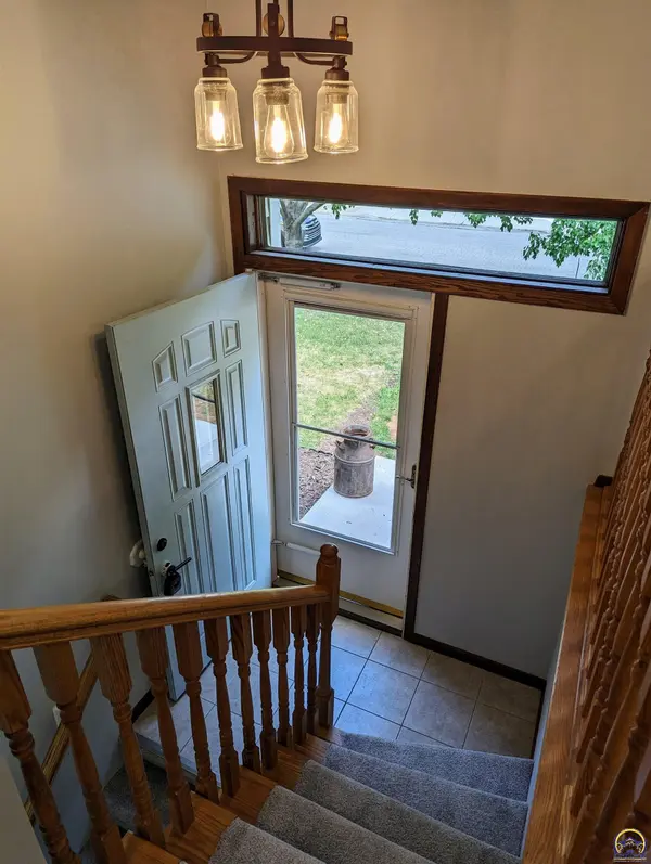 1325 Frontier WY, Emporia, KS 66801