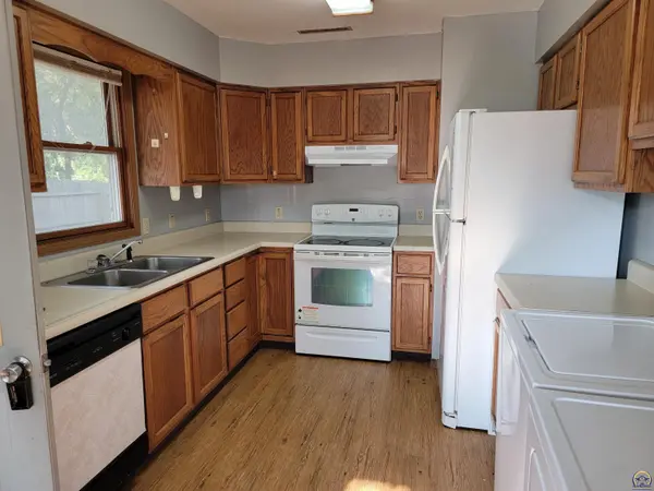 417 Dorset Drive, Emporia, KS 66801-4964