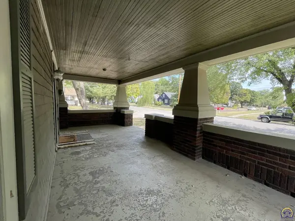 627 Neosho St, Emporia, KS 66801