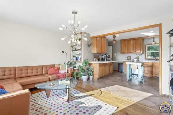 3213 SE Fremont St, Topeka, KS 66605