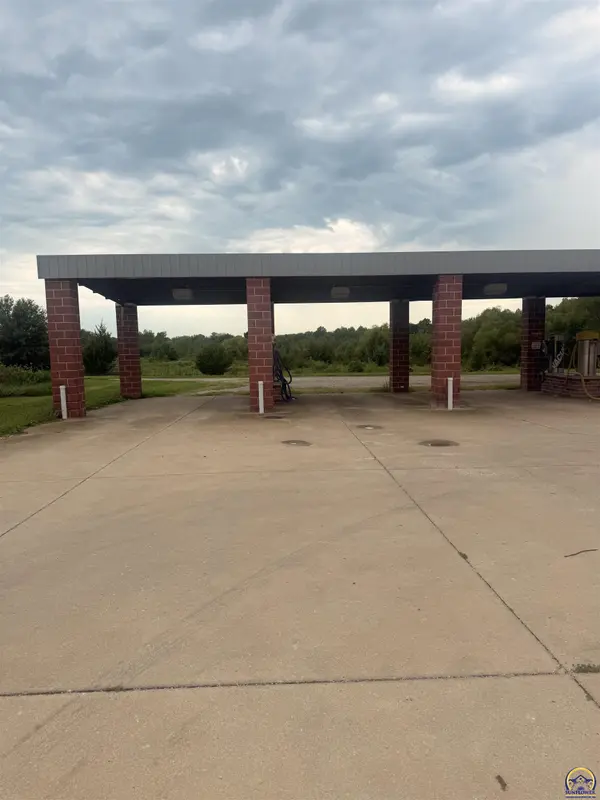 407 N Martin St, Osage City, KS 66523