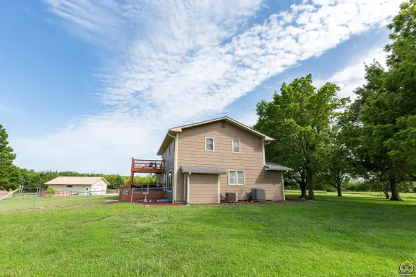 1786 Road E5, Emporia, KS 66801