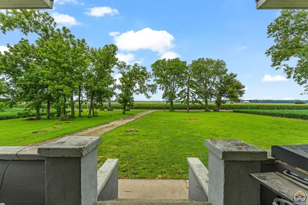 11221 NW 35th ST, Silver Lake, KS 66539