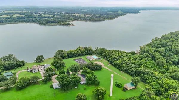 21261 N Sail A Way DR, Overbrook, KS 66524