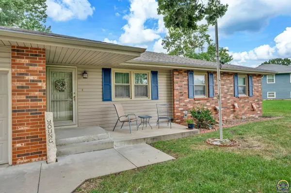 3130 SE Burton ST, Topeka, KS 66605