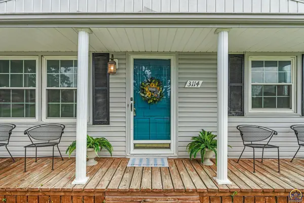 3114 SW Arnold AVE, Topeka, KS 66614
