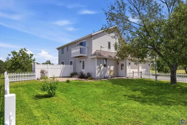 4647 SE Shawnee Heights RD, Tecumseh, KS 66542