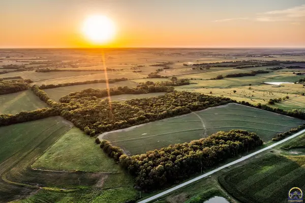 00000 Walnut Creek Rd, Leonardville, KS 66449