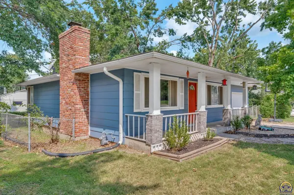 5300 SW 15th CT, Topeka, KS 66604