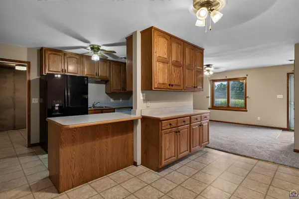800 Banner RD, Holton, KS 66436