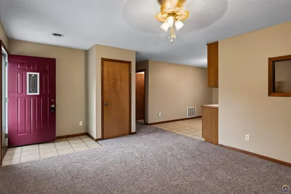 800 Banner RD, Holton, KS 66436