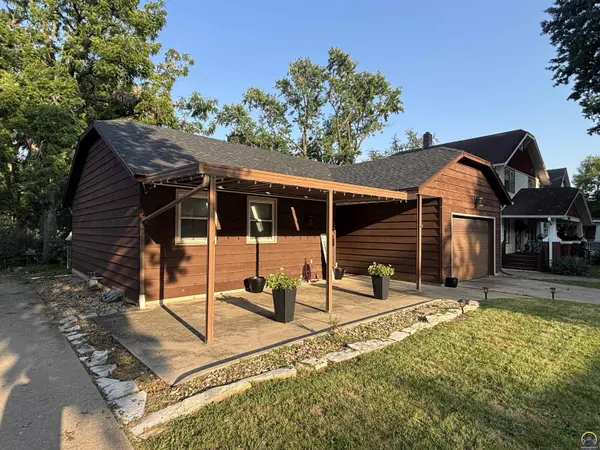 1412 State ST, Emporia, KS 66801