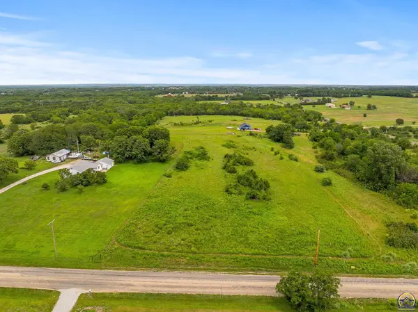 0000 SE 53rd St, Berryton, KS 66409