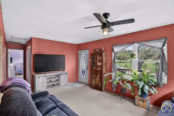 918 Forest AVE, Holton, KS 66436