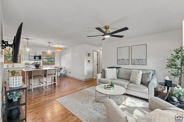 212 Center DR, Silver Lake, KS 66539