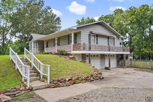 1548 N 1000 Rd, Lawrence, KS 66046