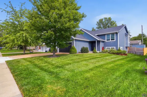 7218 SW 24th TER, Topeka, KS 66614