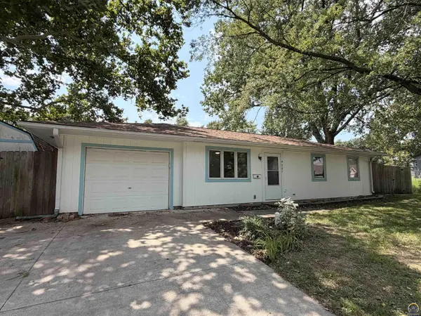 4201 SW 33rd TER, Topeka, KS 66614