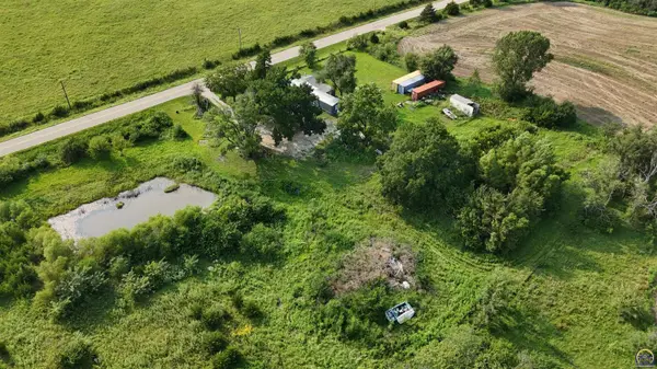 11557 Miller Rd, Harveyville, KS 66431