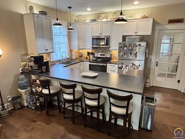 313 Cherry, Cottonwood Falls, KS 66845