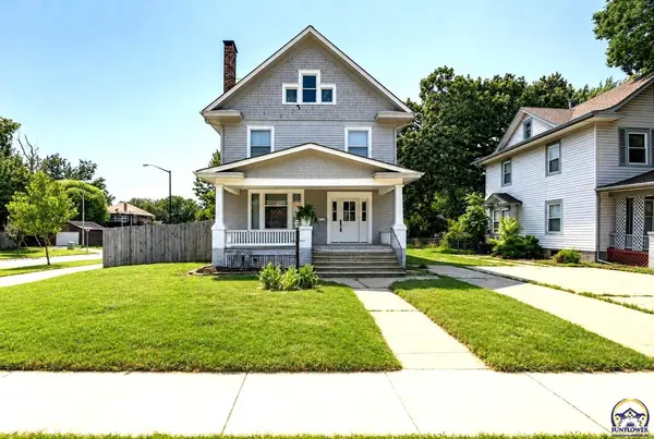 1197 SW College AVE, Topeka, KS 66604