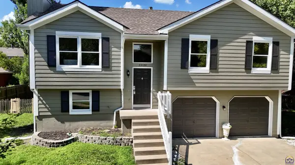 33124 W 87th Terr, De Soto, KS 66018