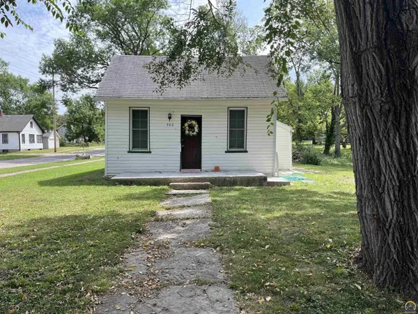 302 S Exchange ST, Emporia, KS 66801