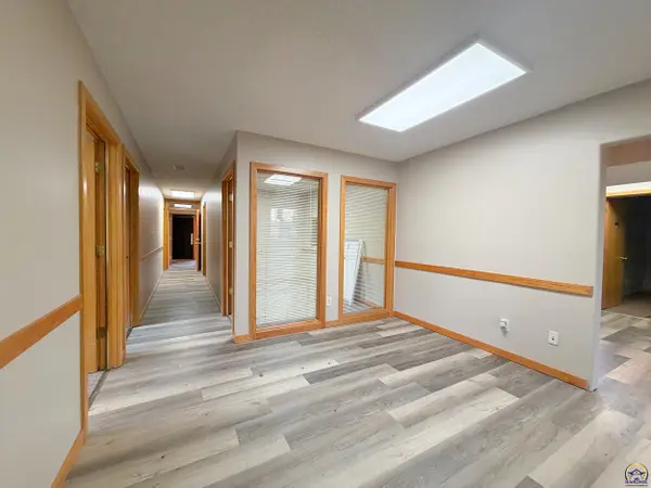 2914 SW Plass Ct #Suite A & B, Topeka, KS 66611