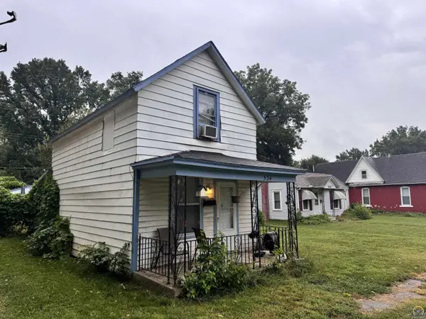 534 NE Grattan ST, Topeka, KS 66616