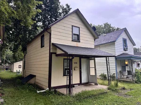 536 NE Grattan ST, Topeka, KS 66616