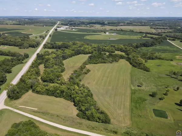 13142 K-4 HWY #tract 2, Valley Falls, KS 66088