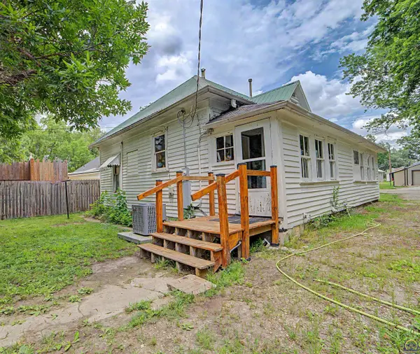 415 Delia AVE, Delia, KS 66418