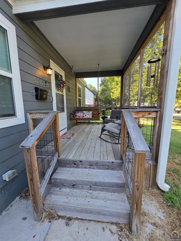 835 SW Frazier AVE, Topeka, KS 66606