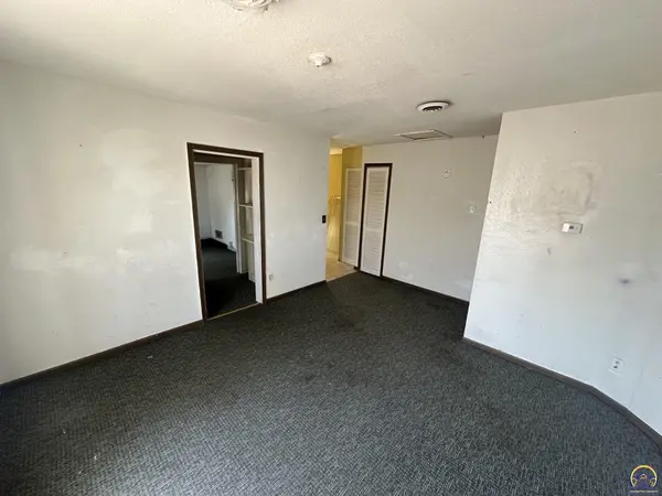 421 Congress St, Emporia, KS 66801