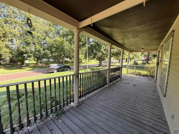 613 Pennsylvania AVE, Holton, KS 66436