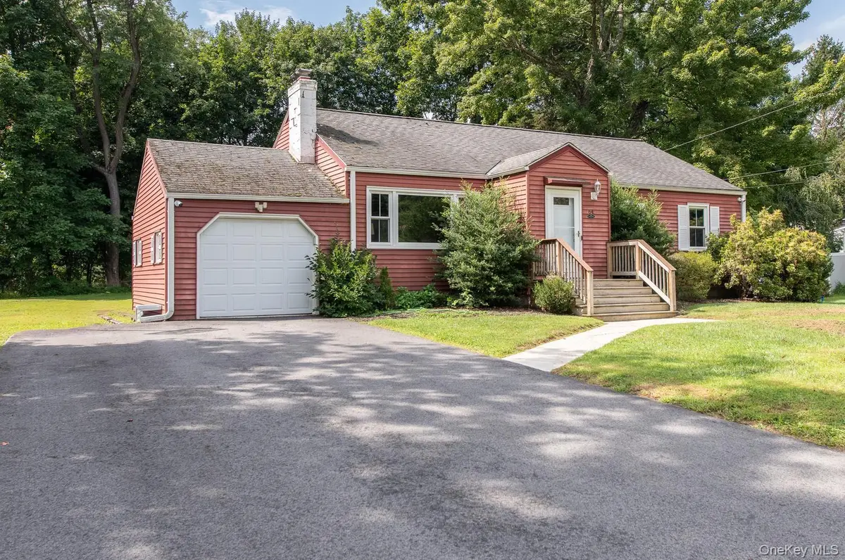 64 Alda DR, Poughkeepsie, NY 12603