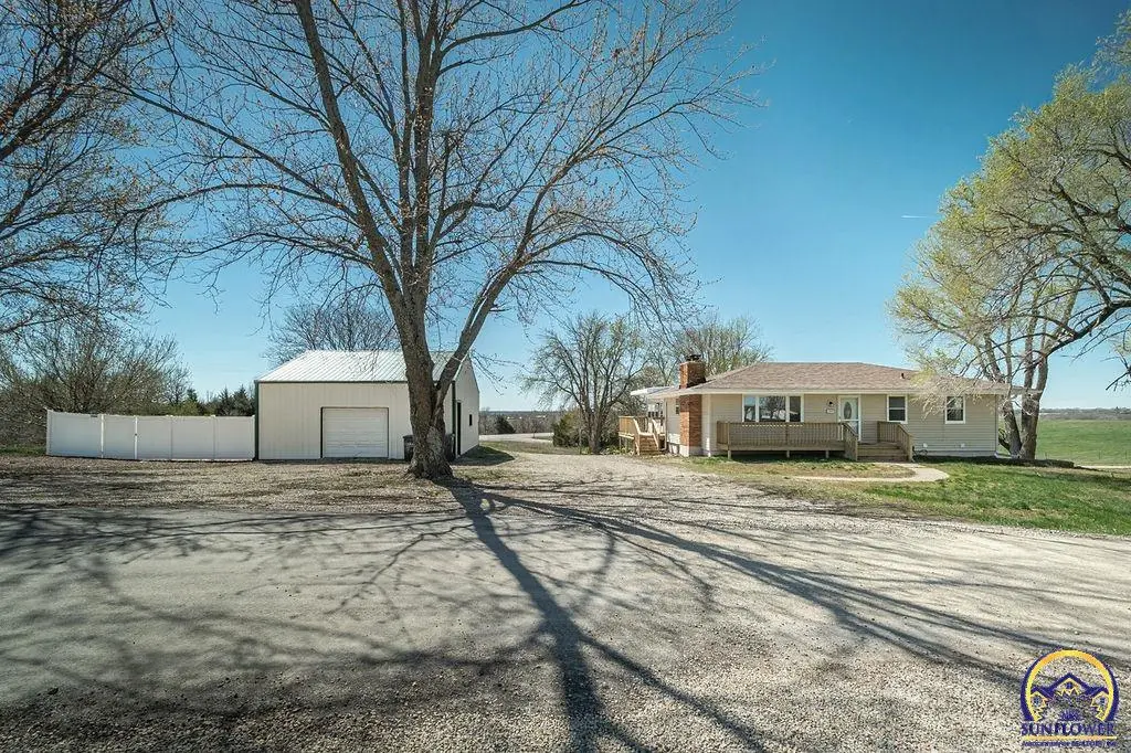 3547 Becker Ave, Meriden, KS 66512