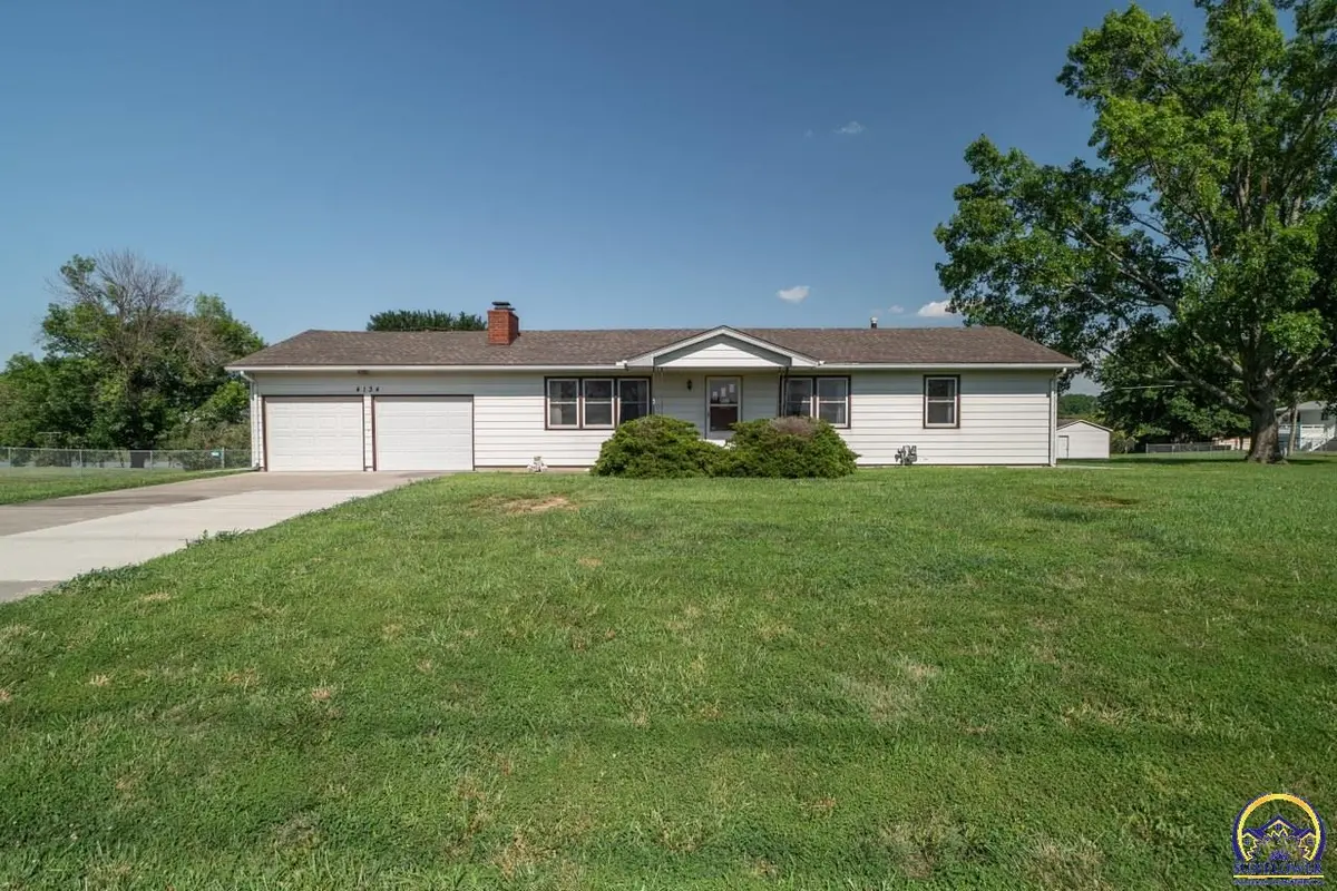 4134 SE Shawnee Heights RD, Tecumseh, KS 66524