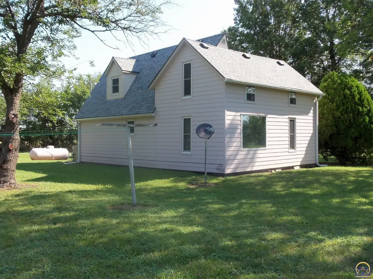 1632 Road M5 #1632, Emporia, KS 66801