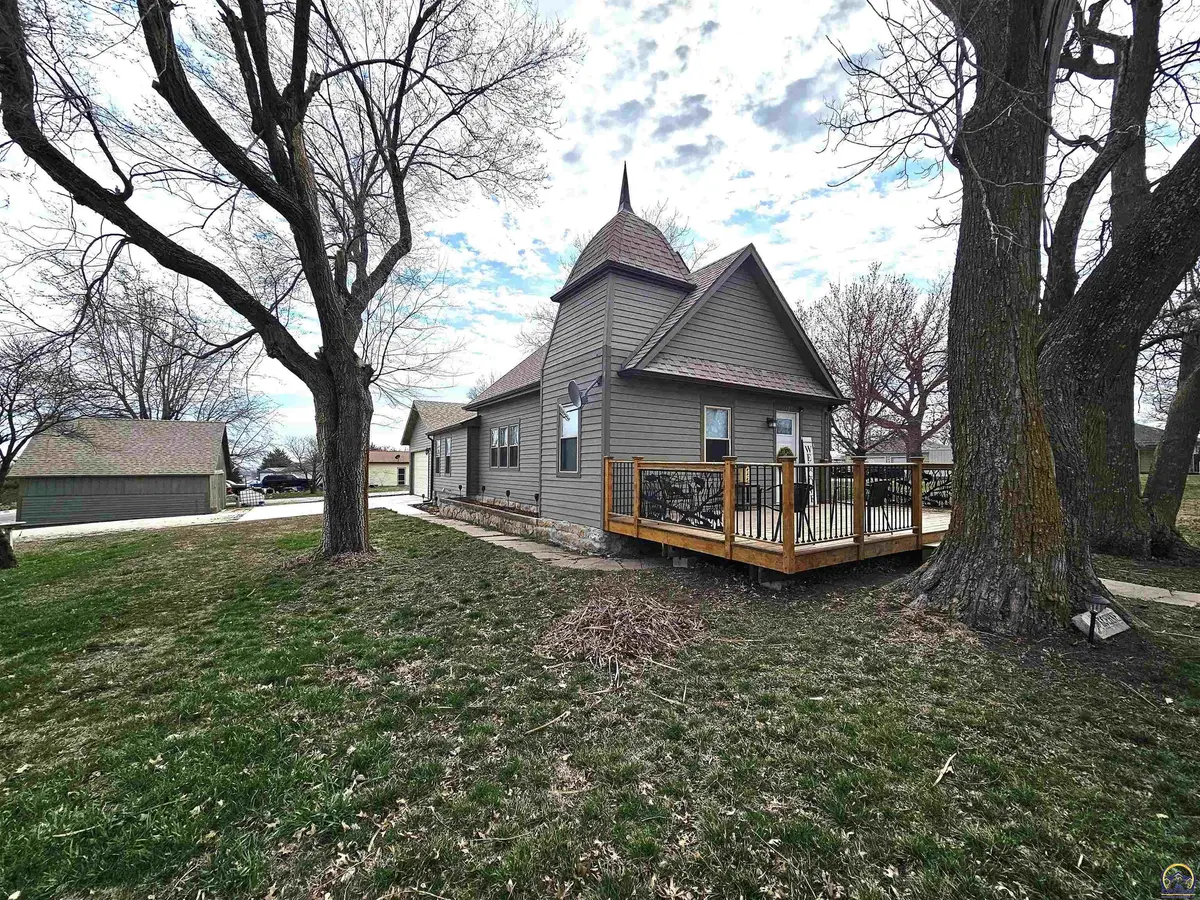 629 Main ST, Bern, KS 66408