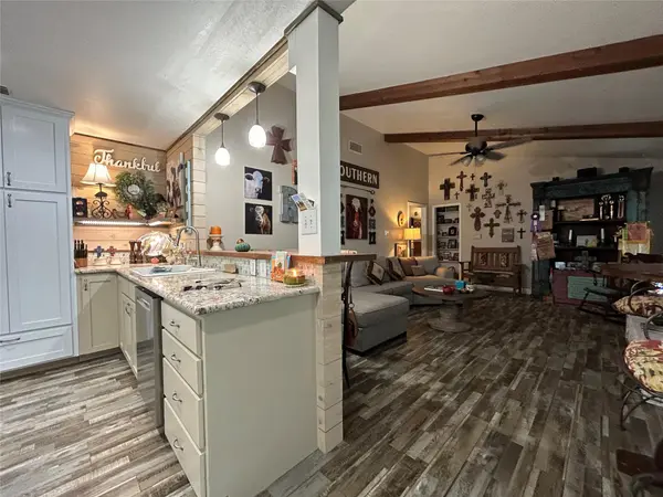 15892 Wood Rd HWY, Holland, TX 76534