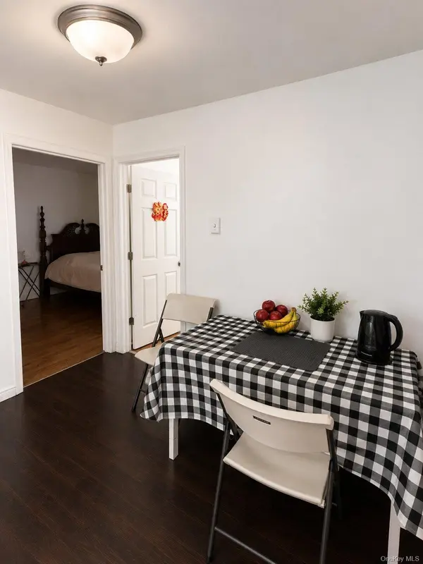 5831 136th ST, Flushing, NY 11355