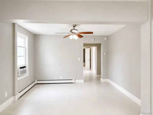 199 Terrell AVE, Oceanside, NY 11572