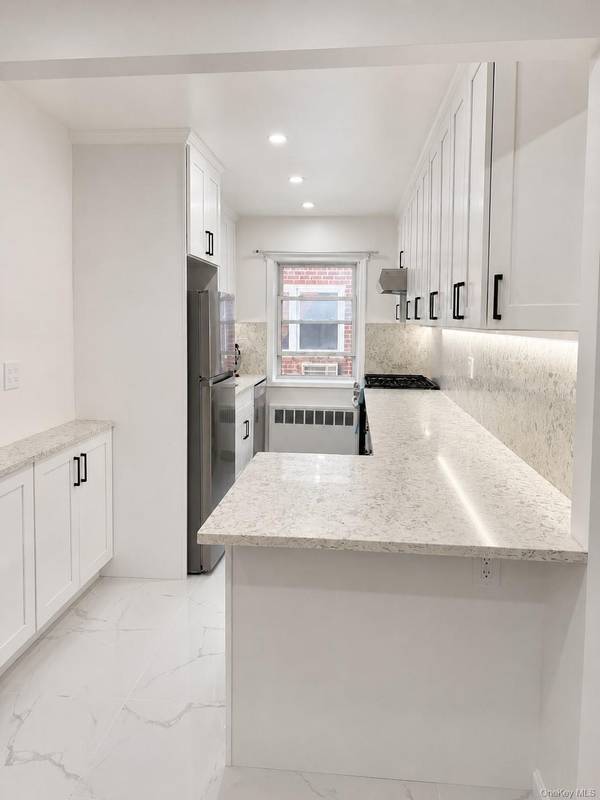 553 CENTRAL AVE #19B, Cedarhurst, NY 11516