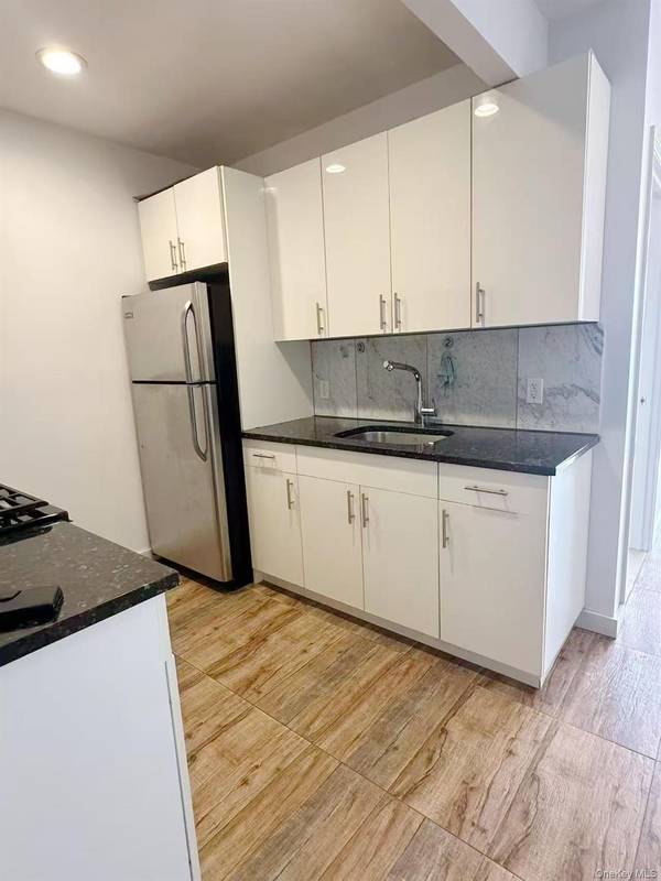 818 60th ST #6B, Brooklyn, NY 11220