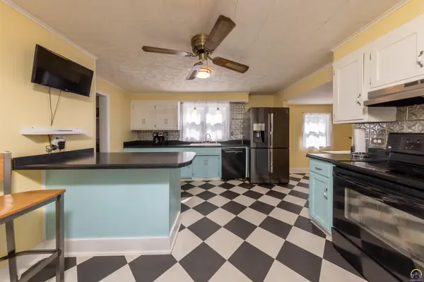 511 Walnut ST, Overbrook, KS 66542