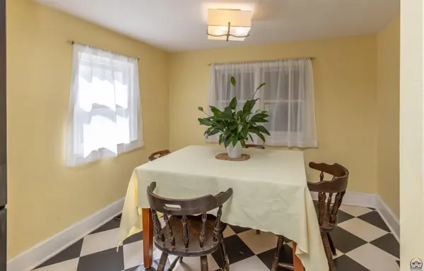 511 Walnut ST, Overbrook, KS 66542